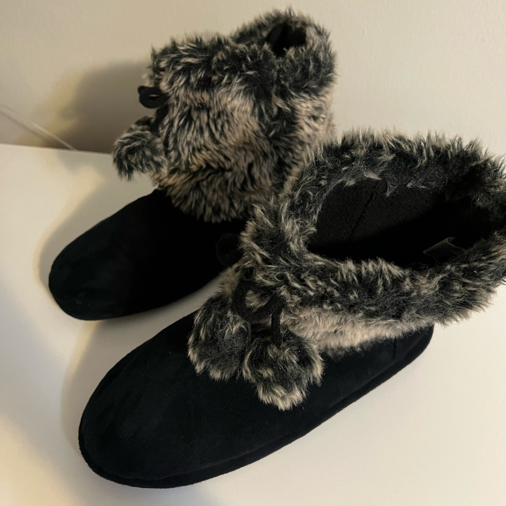 House slippers womens size 7/8